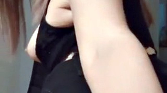 Dancing and grooming a horny woman with a big booty and big tits ready for you to come and fuck me