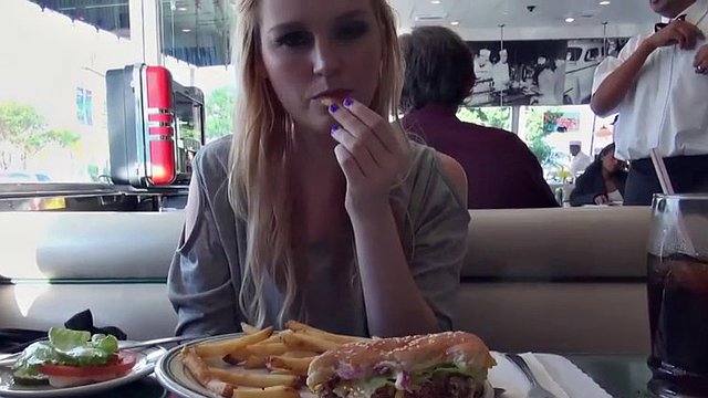 Fine blonde receives a fat cock up her snatch