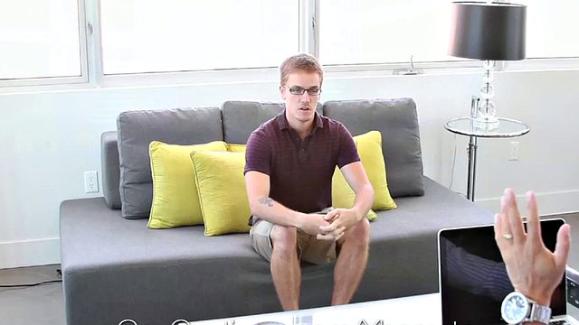 gaycastings HD - fa esplodere Lucas un enorme carico nella sua audizione