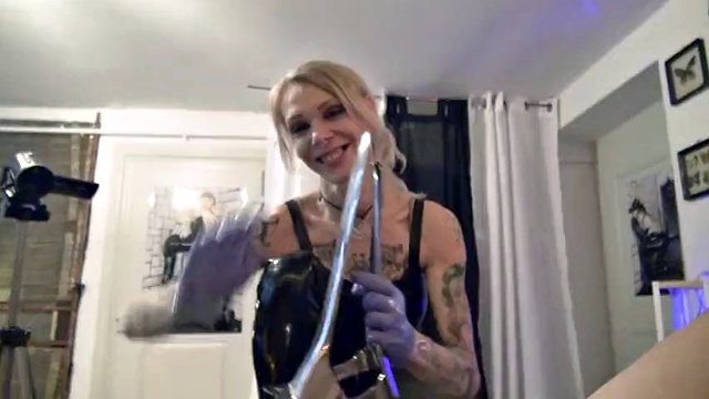 lady jane, ultimate foot fisting, double fisting, anal gap