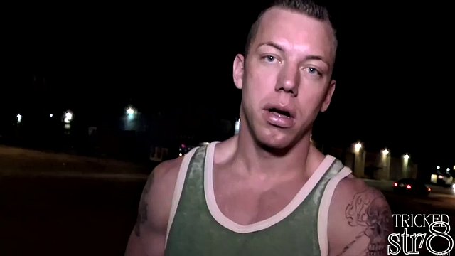 Naive str8 Jock gets gloryhole blowjob from gay dude