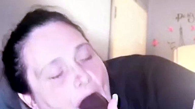 No Teeth Magic Gumjob Meilleure tête cinglée sur le visage lors d'un accident